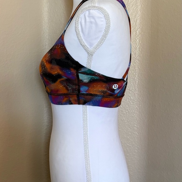 Lululemon Energy Bra *Medium Support, B–D Cups Hyper Drift Multi Size 2 - Picture 2 of 6